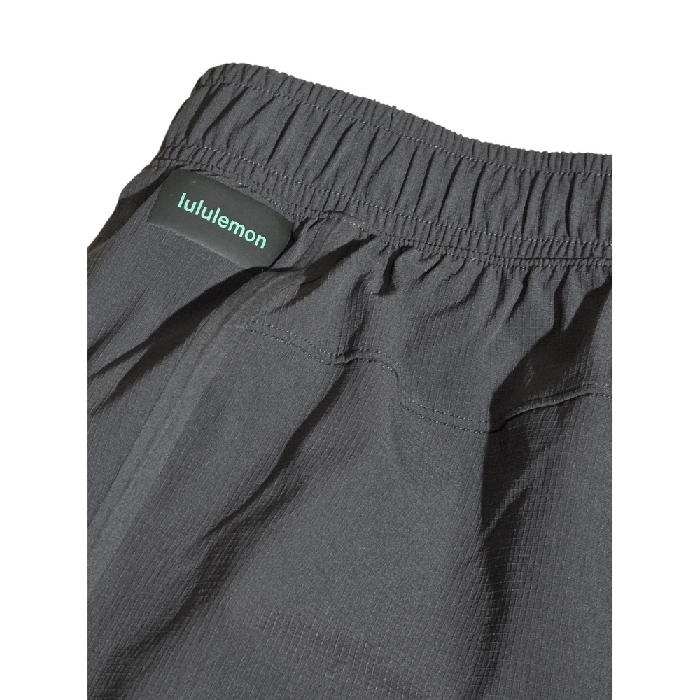 Lululemon Womens Small Black Cargo Utility Pants Zip Cuff Athletic Jogger BH - Picture 4 of 10